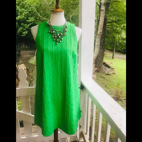crown & ivy Dresses & Skirts - Crown & Ivy Embossed Green Dress SP FREE SHIP